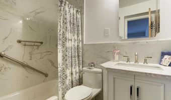 10667 MONTROSE Ave M-4, Bethesda, MD 20814
