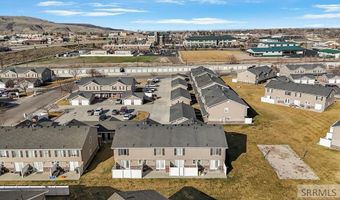 448 Raven Way Unit D, Chubbuck, ID 83202
