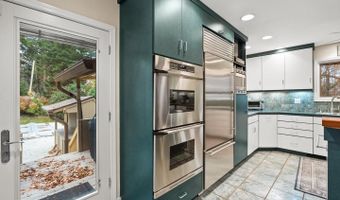 1800 SEVERN GROVE Rd, Annapolis, MD 21401