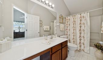 1425 MILLBROOK Dr, Algonquin, IL 60102