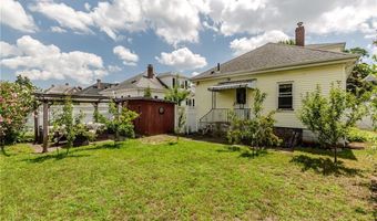 71 Clarence St, Cranston, RI 02910