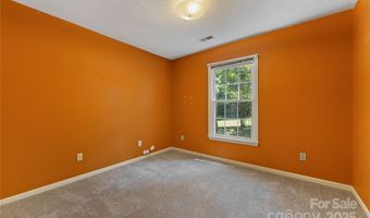 4601 Bournewood Ln, Charlotte, NC 28226