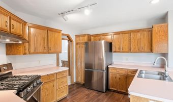 14806 Hallmark Dr, Apple Valley, MN 55124