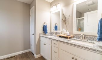 110 Timber Trl, Anna, OH 45302