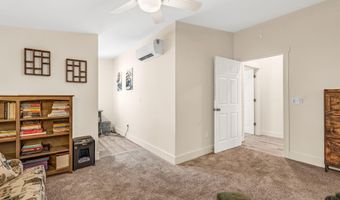 156 Congress St, Belfast, ME 04915