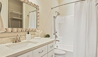 25801 YELLOW BIRCH Ct, Aldie, VA 20105