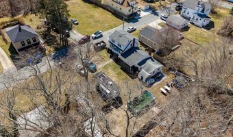 23 Bardsley St, Acushnet, MA 02743