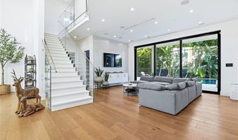 17917 Valley Vista Blvd, Encino, CA 91316