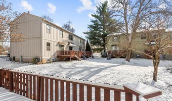 13338 Hiddendale Ln, Ballwin, MO 63021