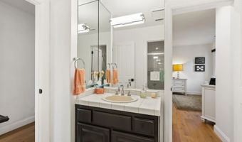 5 Country Gln, Fallbrook, CA 92028