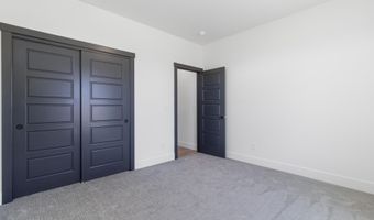 207 W First St W, Carey, ID 83320