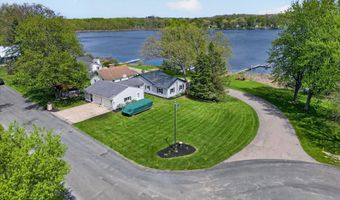 3880 Bell Lake Dr NE, Ada, MI 49301