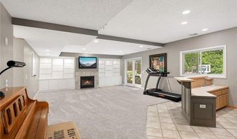 13877 Elkhart Rd, Apple Valley, MN 55124