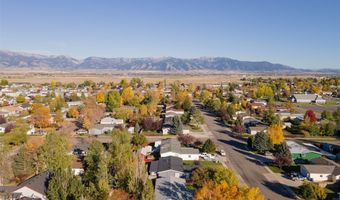 805 Oakwood Dr, Belgrade, MT 59714