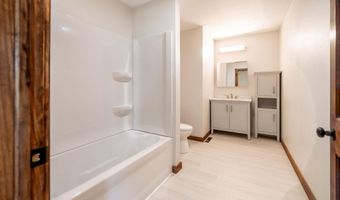 1207 Alden St, Alden, IA 50006