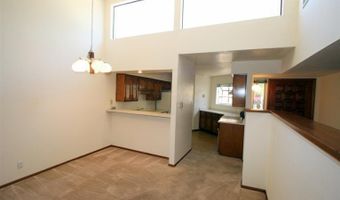 830 Live Oak Rd NE E, Albuquerque, NM 87122