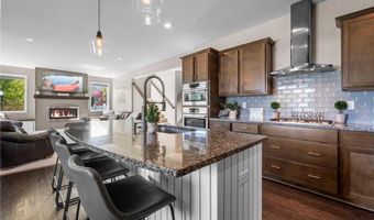6023 158th St W, Apple Valley, MN 55124