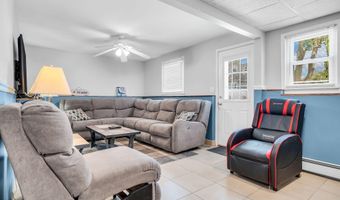 147 Clairmont Ave, Belford, NJ 07718