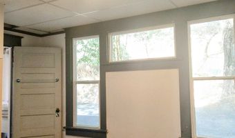215 N H St, Albion, WA 99163