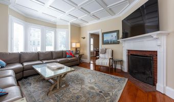 11 Roberts Ave, Bar Harbor, ME 04609