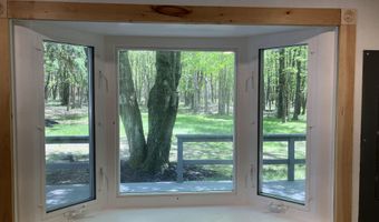 54 Skyline Dr, Albrightsville, PA 18210
