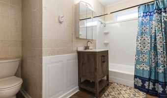 1006 Woodall St, Albertville, AL 35951