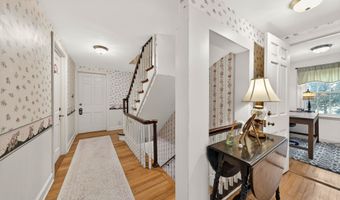85 Cherry Hill Rd, Branford, CT 06405