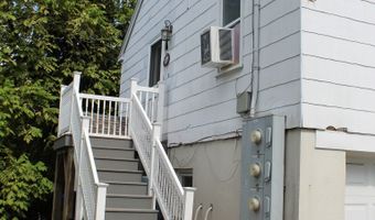 126 Chestnut St, Branford, CT 06405