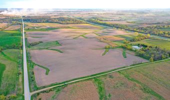 02 Vine Ave, Ainsworth, IA 52201