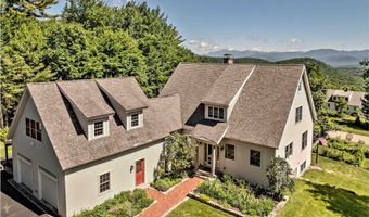 11 Loft Cir, Campton, NH 03223