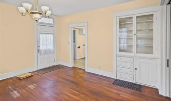 3302 College Ave, Alton, IL 62002