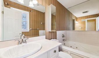 8510 BROWNING Ct, Annandale, VA 22003