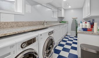 5703 CROMWELL Dr, Bethesda, MD 20816
