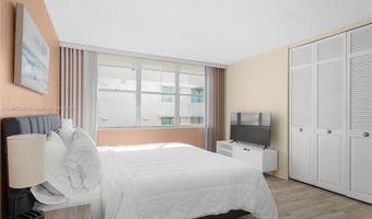 9440 W Bay Harbor Dr 5B, Bay Harbor Islands, FL 33154