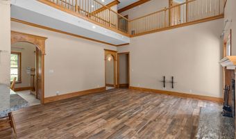 135 Oak Leaf Trl, Benton, LA 71006