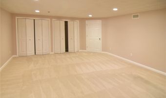 120 Country Meadow Ln, Glocester, RI 02814