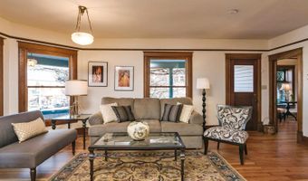 19 Gresham St, Ashland, OR 97520