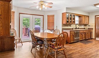 15120 Briarwood Dr, Basehor, KS 66007