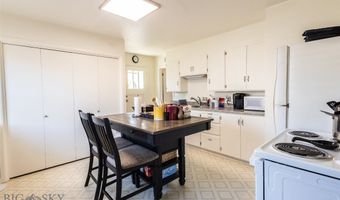 721 W Park Ave, Anaconda, MT 59711