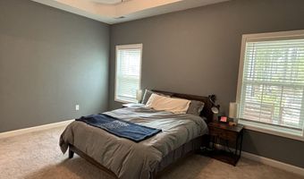 1375 Whitney Dr, Aberdeen, NC 28315