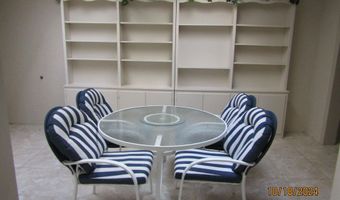 1917 Villa Dr, Artesia, NM 88210