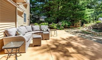 38 Mark Dr, Lincoln, RI 02865