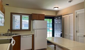 65 SPENCER VILLAGE Ct 14, Appleton, WI 54914
