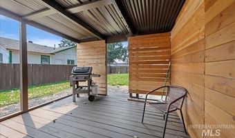 820 E Elgin St, Caldwell, ID 83605