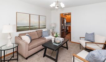 1102 9th Ave SE, Altoona, IA 50009