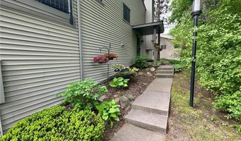 4367 Arden View Ct, Arden Hills, MN 55112