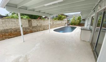 7189 Koamano St, Honolulu, HI 96825