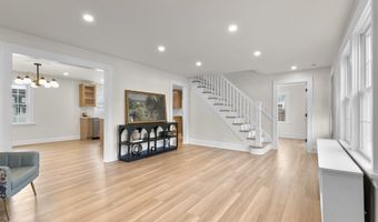 128 Bancroft Ave, Bridgeport, CT 06604