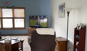 5014 Waller St, Ames, IA 50014