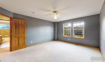 5904 S Ukraine St, Aurora, CO 80015